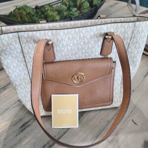 MICHAEL by Michael Kors 38T1G5JT2B Vanilla/Acorn Medium Pocket Tote Bag NWT